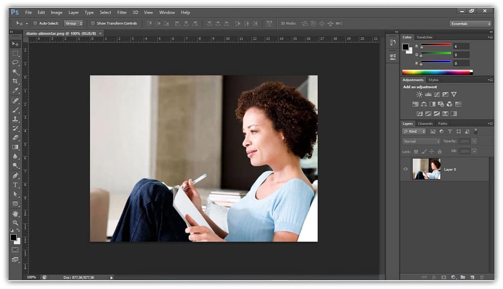 O arquivo PNG é aberto em uma versão mais antiga do Photoshop. Crédito da imagem: Adobe Stock.