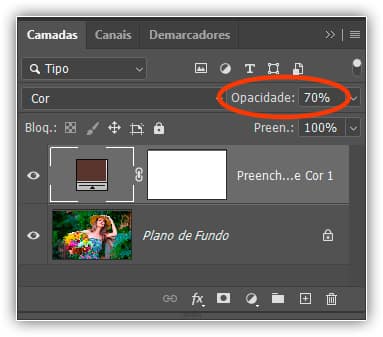 Diminuindo a opacidade da camada de preenchimento.