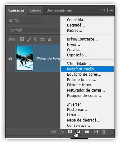 Adicionando uma camada de ajuste Matiz/Saturação.