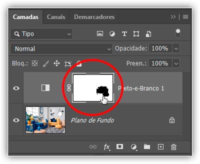 O contorno de seleção usado para criar uma máscara de camada para a camada de ajuste.