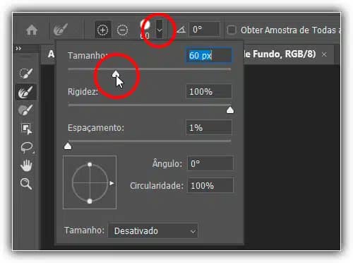 Clique na pequena seta para acessar o controle deslizante e arraste o controle deslizante para alterar o tamanho do pincel.