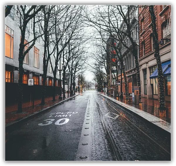 Adicionei o texto à imagem da estrada.