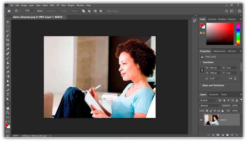 O arquivo PNG agora abre na versão correta do Photoshop.