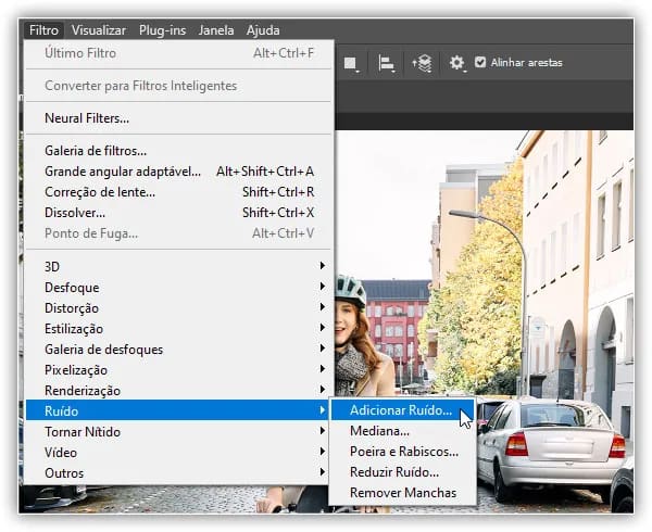 Vá para Filtro > Ruído > Adicionar Ruído.