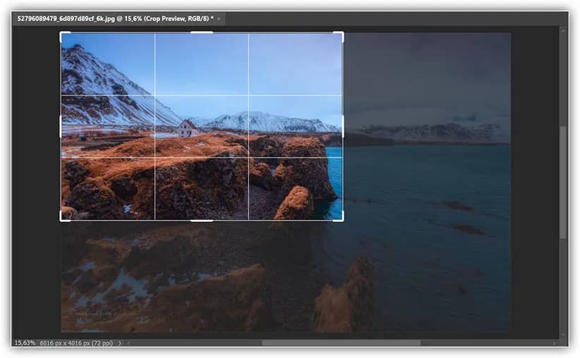 A grade 3 x 3 "Regra dos terços" dentro da borda do corte.