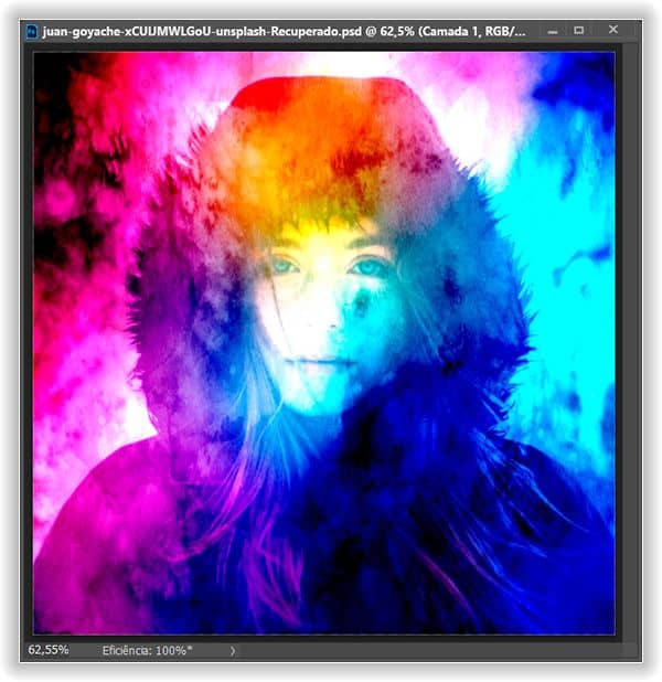 O efeito do modo de mesclagem Luz Linear com força total.