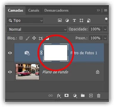 A máscara de camada, e não o Filtro de Fotos em si, está selecionada no momento.